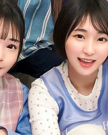 【FANZAのAV】仕事終わりの保育士たちと乱交SEX！仕事柄なかなかお目にかかれない裸体に興奮を抑えきれずハチャメチャにヤリまくって最後は中出しフィニッシュしてしまうっ！【りた/ゆみ/さくら/るか】Verさくら＆るか｜1vrnc00095